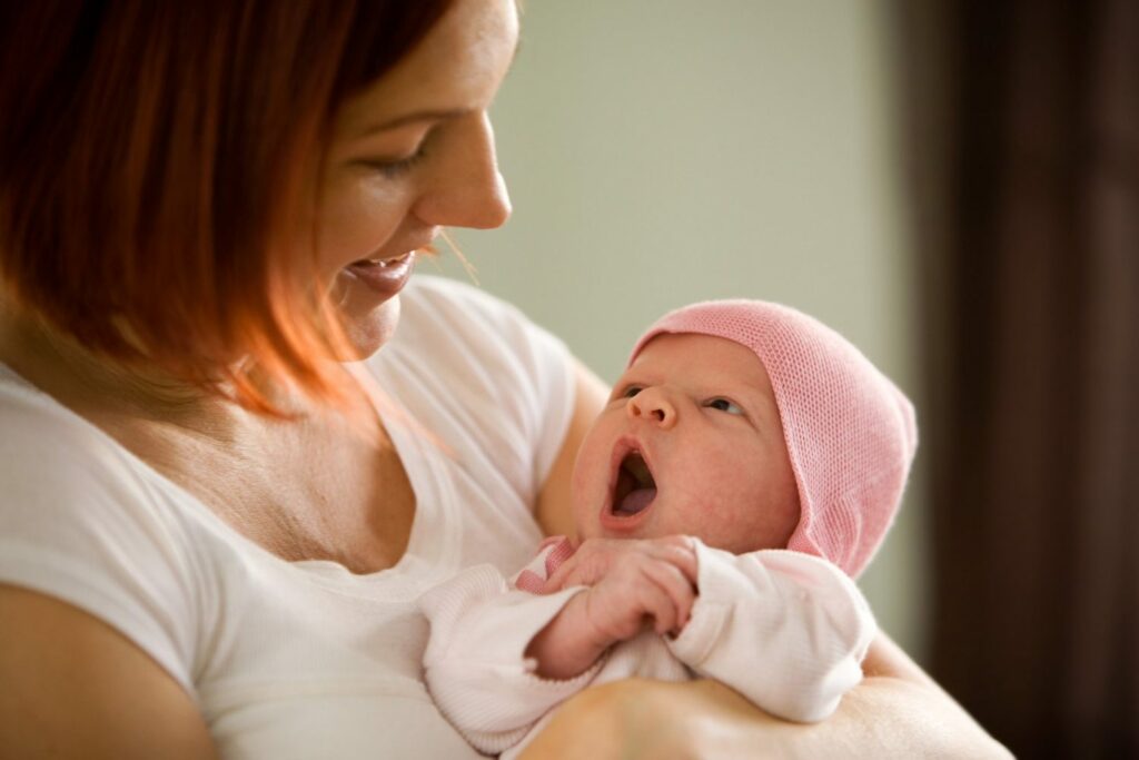 Mom-and-Newborn-Baby_